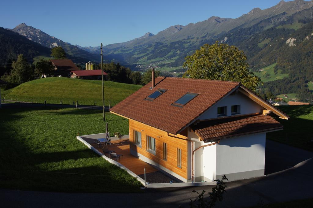 Gaestehaus Myhideaway Reichenbach im Kandertal Buitenkant foto